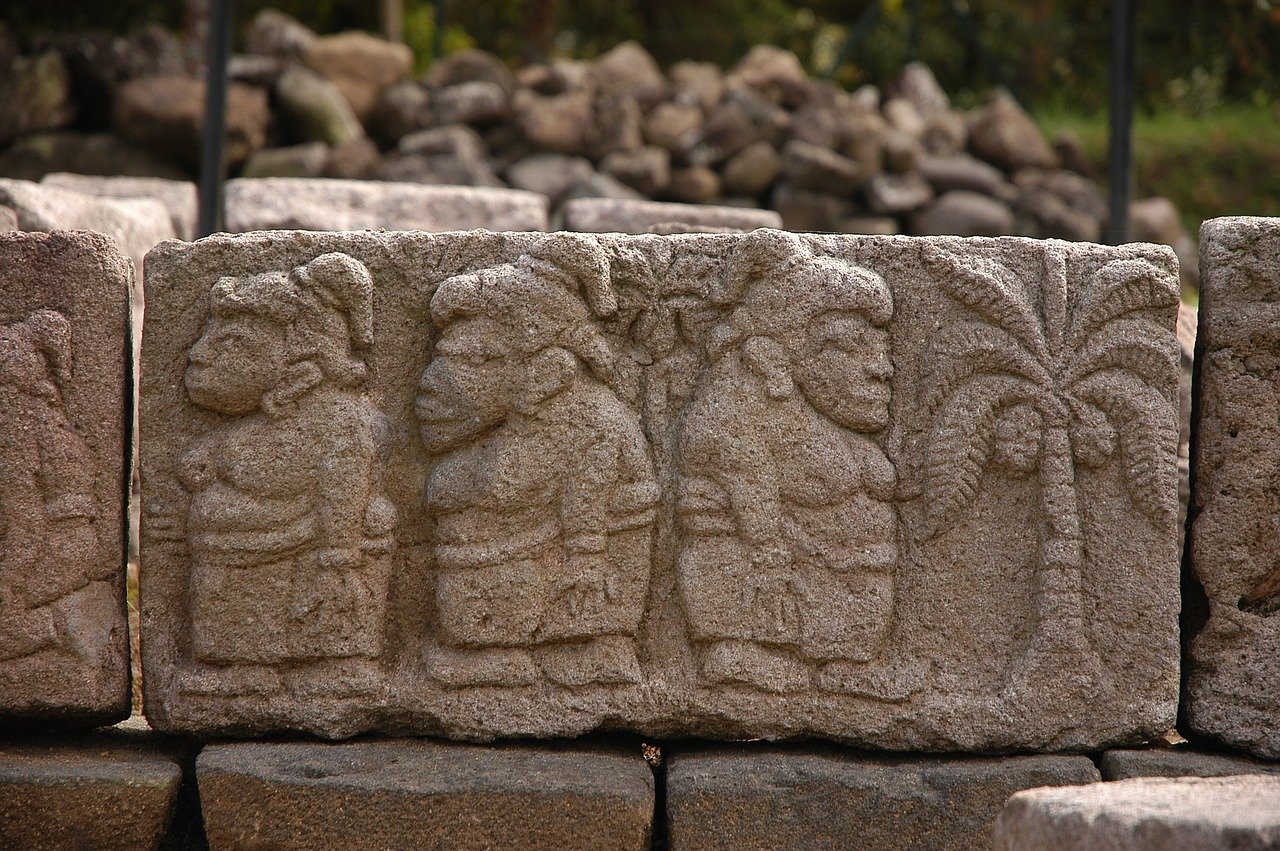 Pentingnya Belajar Sejarah di Peringatan Hari Purbakala Ke-1